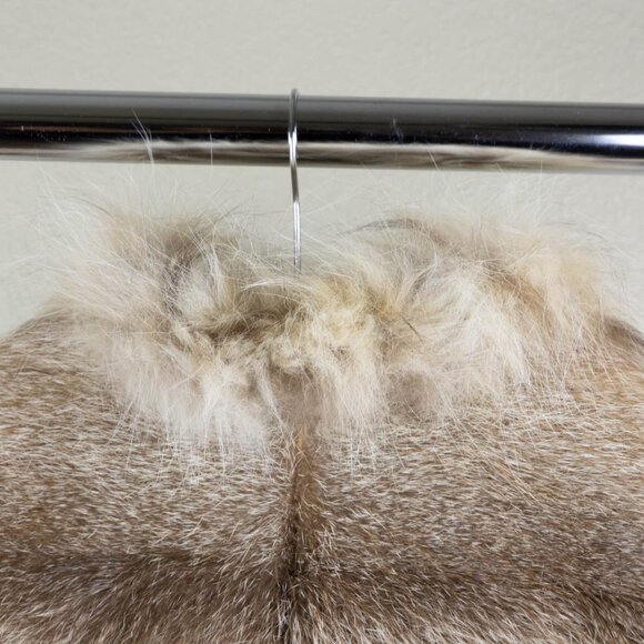 Modern Luxe Faux Fur Vest 🤎 Tan + Cream Collar - Picture 2 of 10